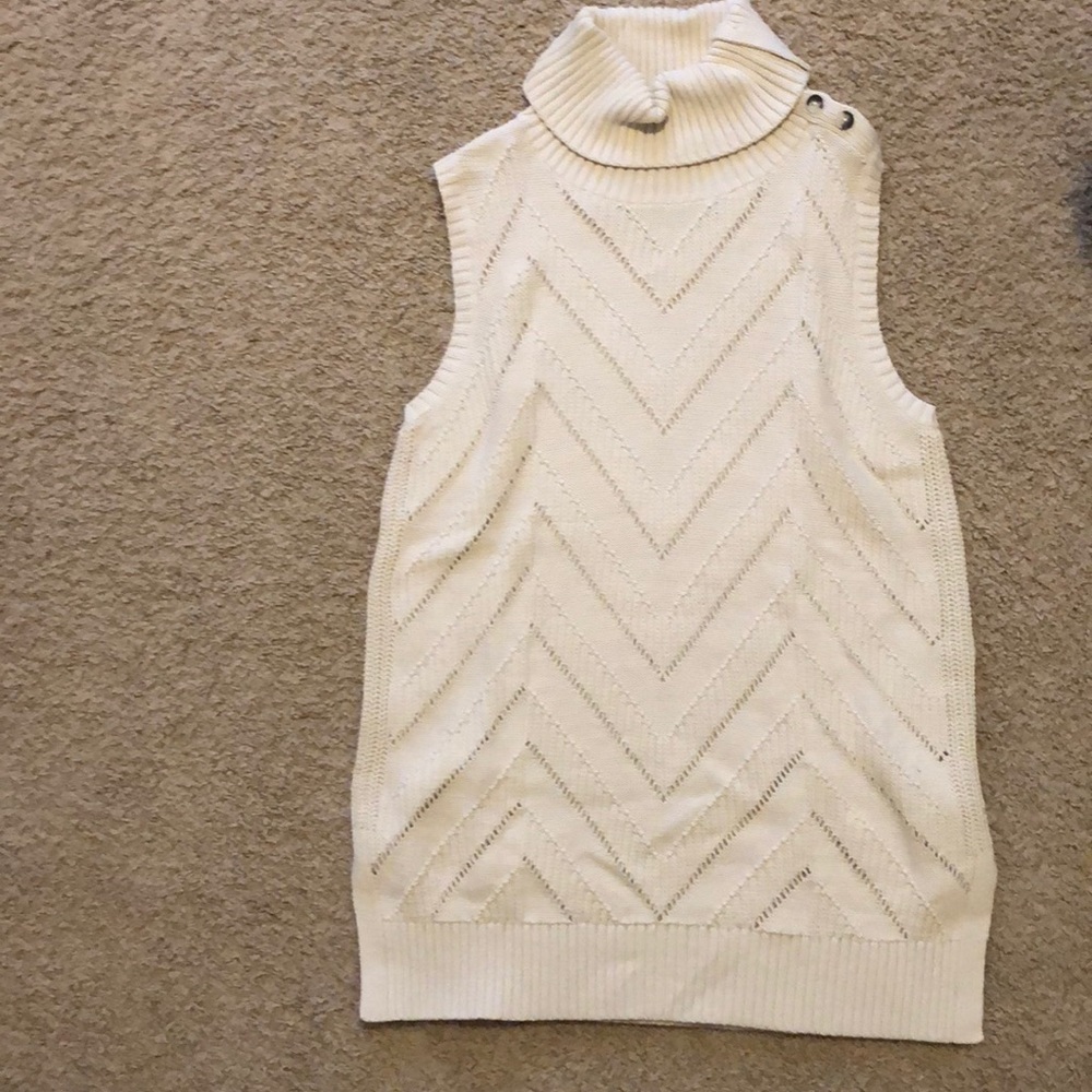 Sweater vest